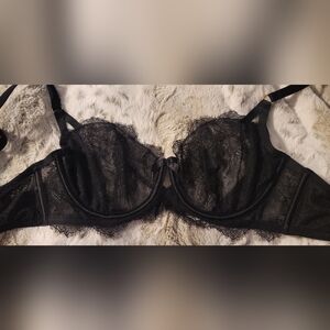 Very Sexy Unlined Demi Buste Bra